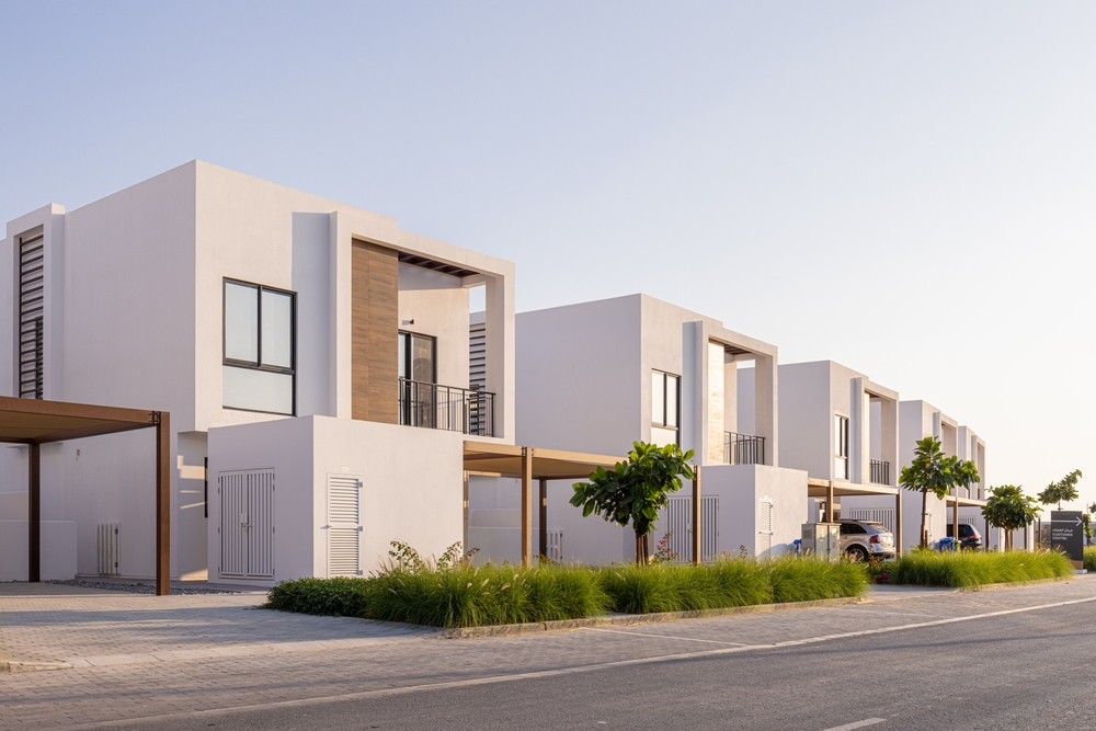 What are the Advantages of Investing in a Quadruplex House
